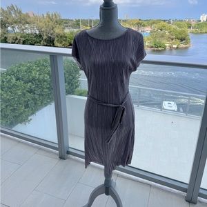 Lee Lee’s Forest NYC lavender/grayish dress size S